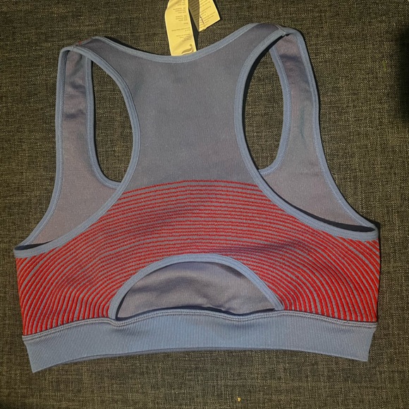 Fabletics “Crystal Blue and Lipstick Red” Star Sports Bra. Size large.  NWOT. - Picture 6 of 8